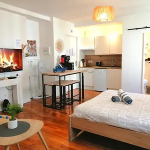 https://le-1970-apartment-grenoble.hotels-rhonealpes.com